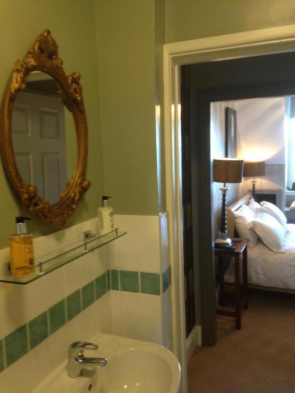 The White House Hotel New Quay Eksteriør billede