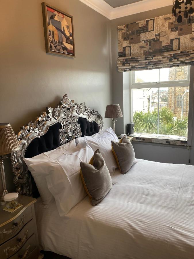 The White House Hotel New Quay Eksteriør billede